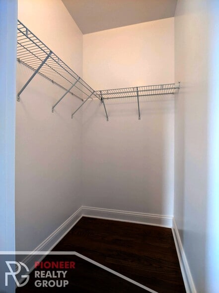 Building Photo - 3405 W Fullerton Ave