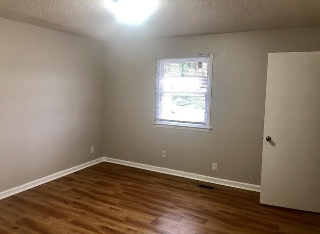 Building Photo - 1107 Dayton St, Unit H