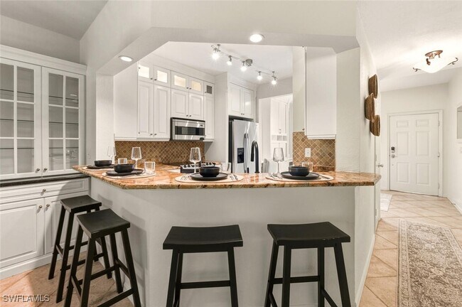 Building Photo - 871 Tanbark Dr