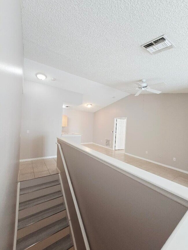Building Photo - 10294 Fox Trail Rd S