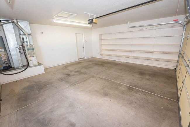 Building Photo - Beautiful Patio Home! 3 Bedrooms, 2 Bath, Split Floor Plan, Central A/C with 2 Car Garage