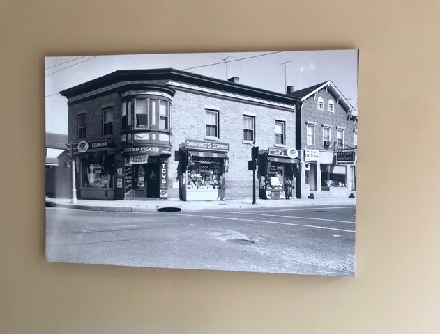 Building Photo - 476 Main St