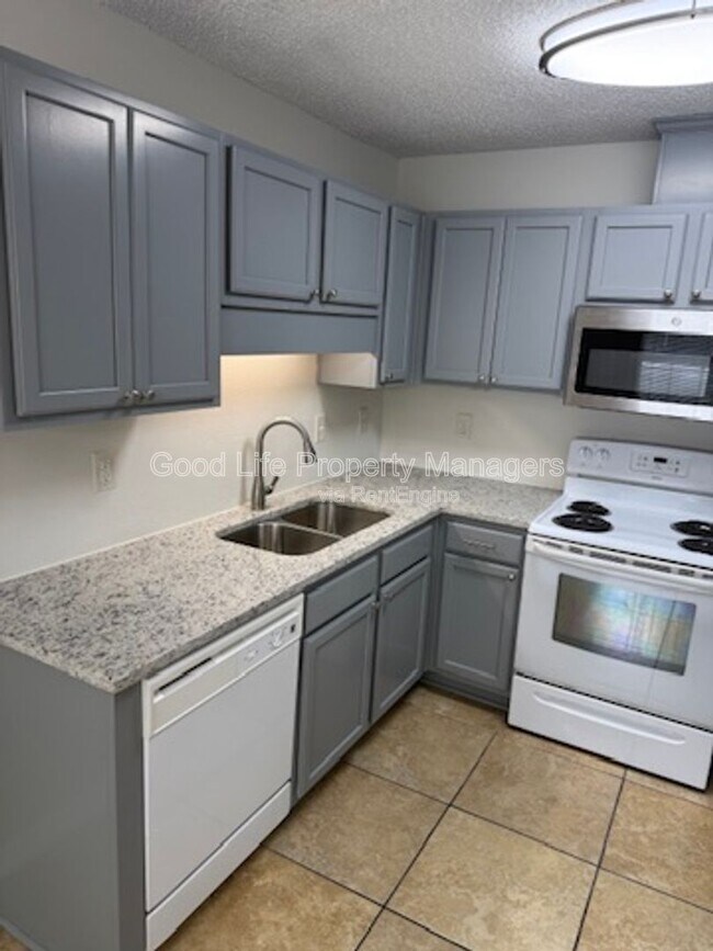 Building Photo - 9980 Bowman Ave