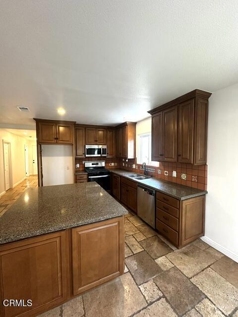 Building Photo - 436 S Seaward Ave