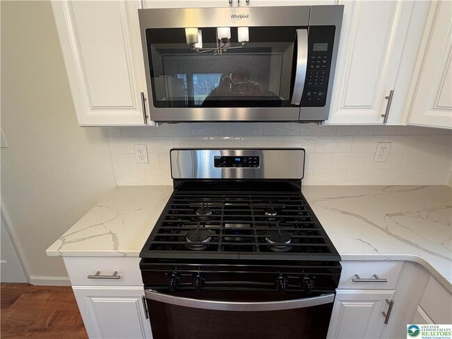 Building Photo - 1640 Stanhope St