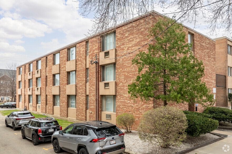 Primary Photo - 1309 Spring St