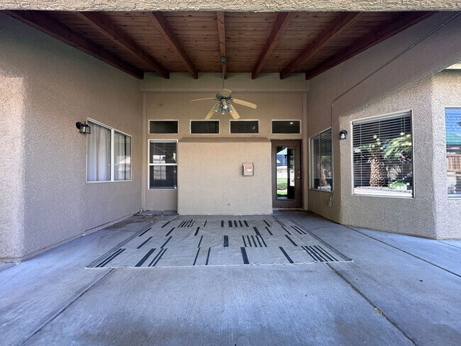 Building Photo - UPGRADED SINGLE STORY HOME WITH 4 BEDS, 2....