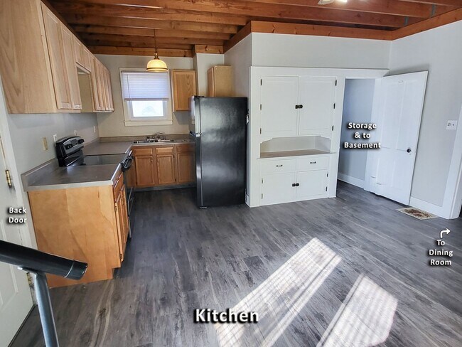 Building Photo - 3 Bedroom 2 Bath Home for Rent!