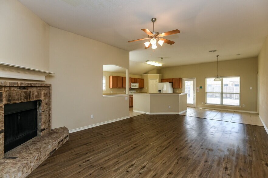 Building Photo - 3912 Big Thicket Dr