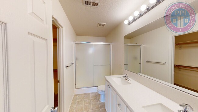 Building Photo - Bethany - Central Air, modern   Pet Friendly, Near Intel/Nike, Excellent Schools