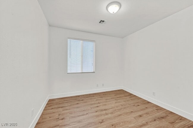 Building Photo - 10620 Kearney Mountain Ave