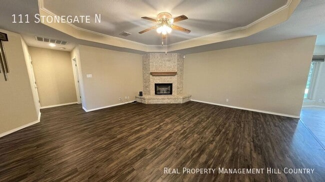 Building Photo - 111 Stonegate N