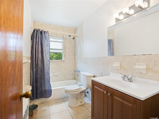 Building Photo - 3926 Clearview Expy