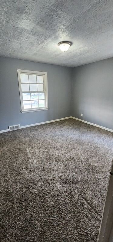 Building Photo - 20115 Libby Rd