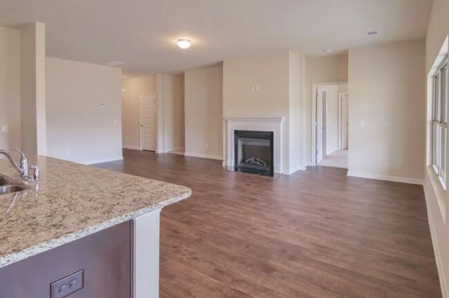 Building Photo - 6130 Mahogany Ter