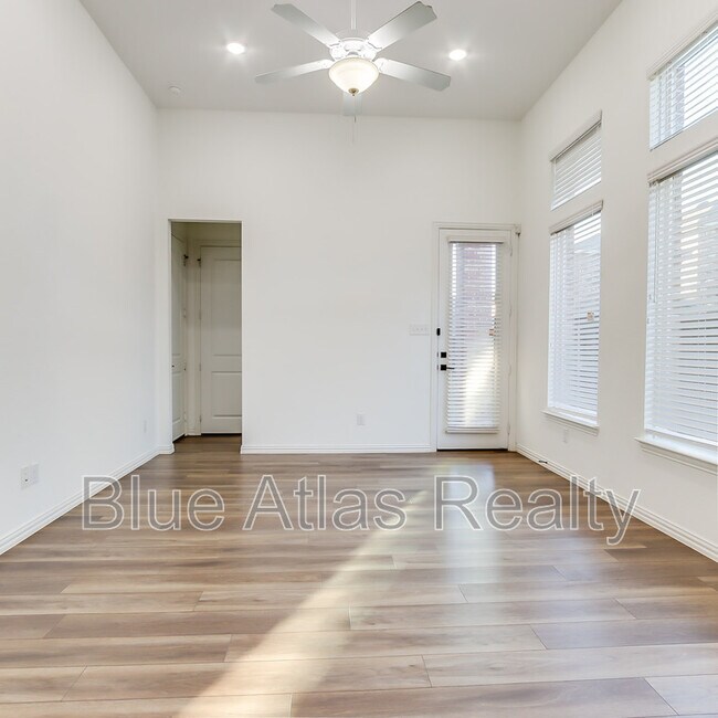 Building Photo - 235 Woodson St