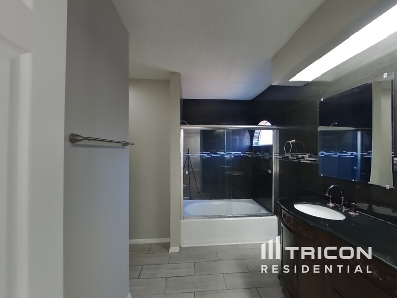 Building Photo - 1714 Tarah Trace Dr