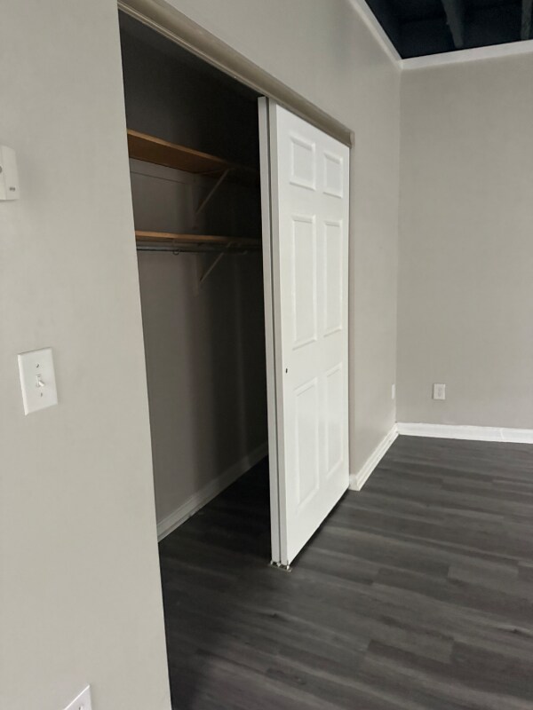 Building Photo - 401 Klotter Ave