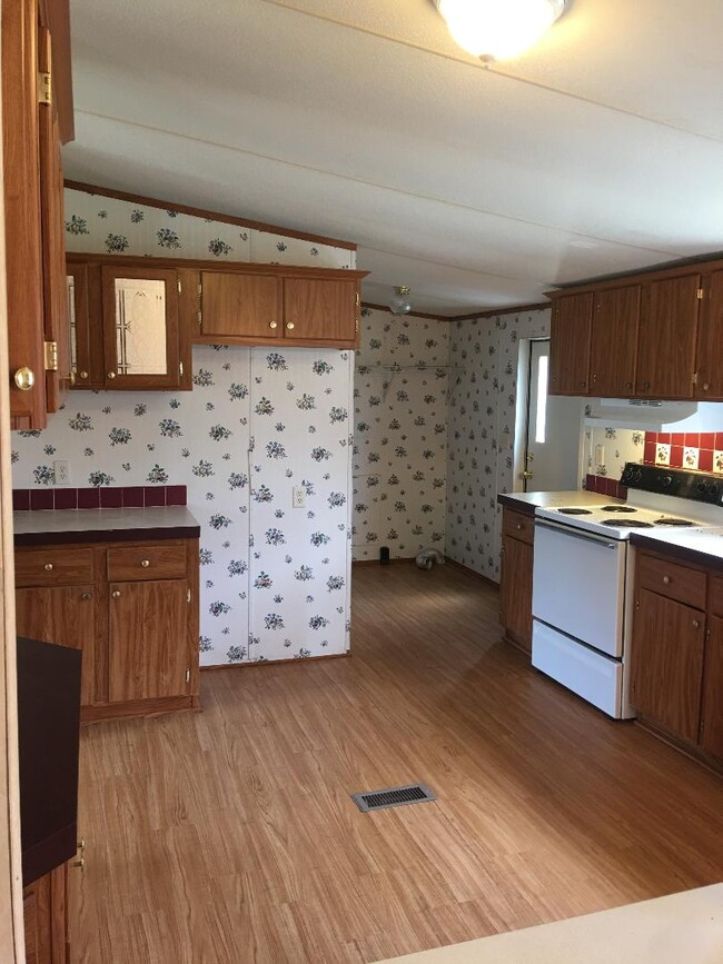 Building Photo - 106 Crappie Dr