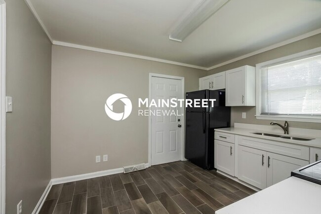 Building Photo - 3615 Barringer Dr