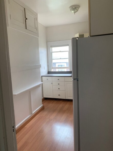 Building Photo - 2717 Derby St