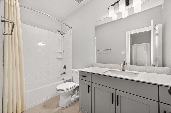 Building Photo - 16118 Cottontail Burrow Ln