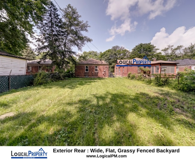 Building Photo - Newly Renovated 3/1 Bungalow w/ Front Porc...
