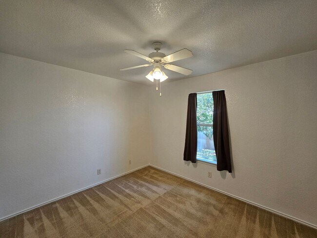 Building Photo - 3904 Frigate Dr