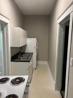 Building Photo - 25 W Roy St