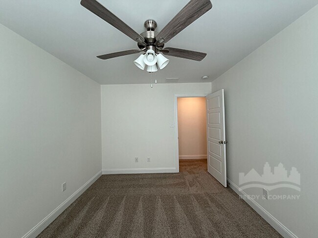 Building Photo - 5308 Aylesbury Ln
