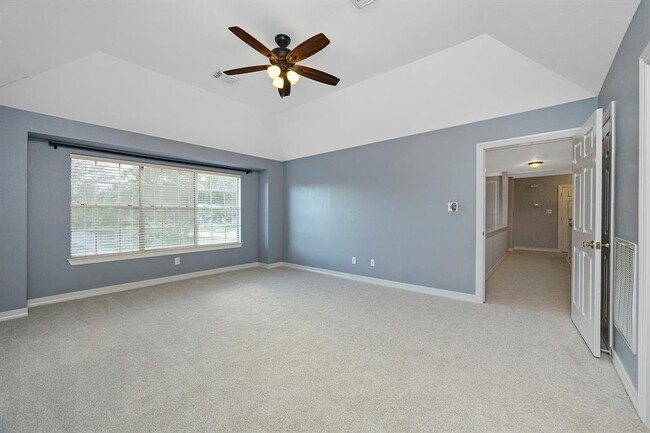 Building Photo - 22211 Mission Hills Ln