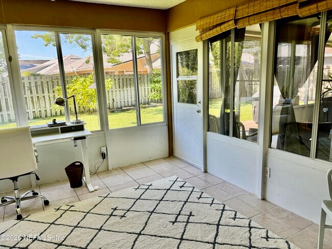 Building Photo - 157 Seaside Cir