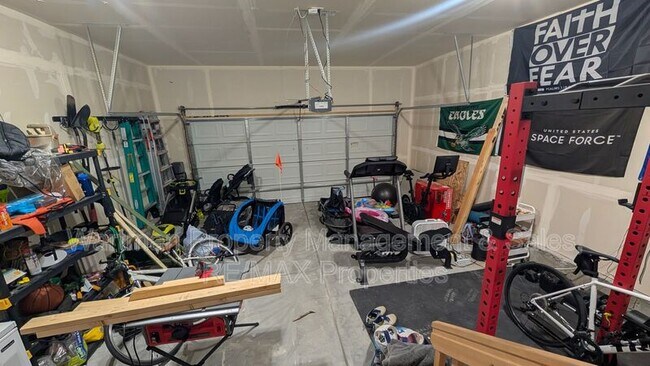 Building Photo - 6452 Vedder Dr