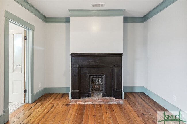 Building Photo - 510 E Jones St