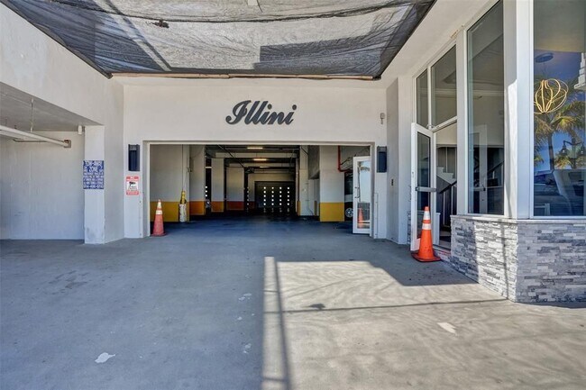 Building Photo - 545 S Fort Lauderdale Beach Blvd