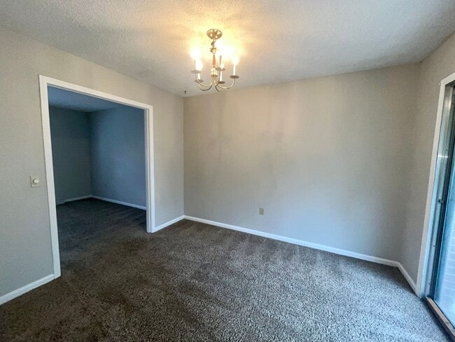 Building Photo - 3 Bedroom Home Close To Clemson Campus