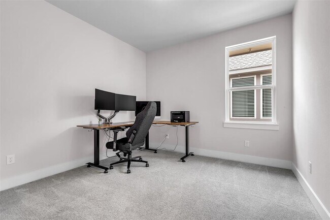 Building Photo - 9219 Trimble Lndg Dr