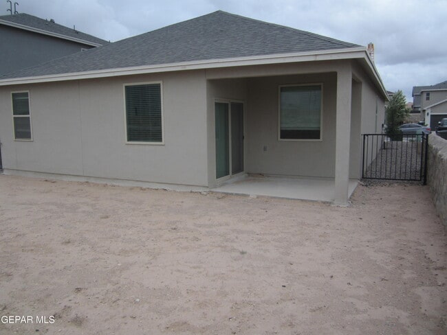 Building Photo - 1624 Sam Dominguez