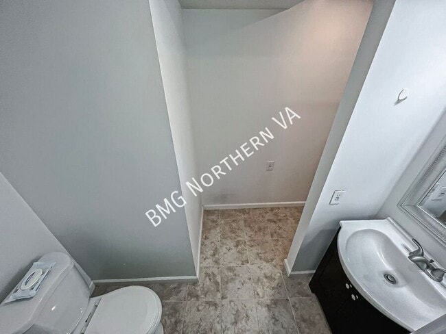 Building Photo - 14416 Black Horse Ct