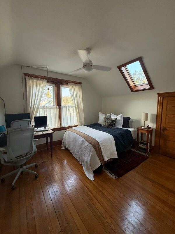 Building Photo - 3742 Kenilworth Pl