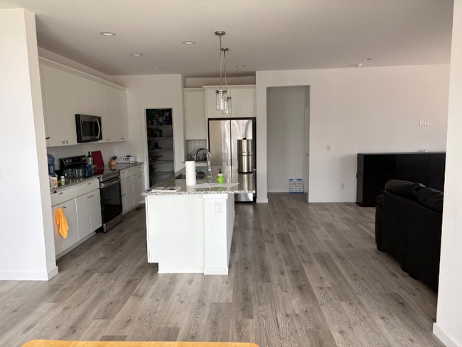 Building Photo - 928 St Andrews Ln