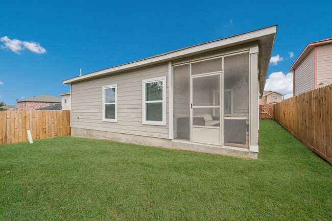 Building Photo - 8251 Heights Valley