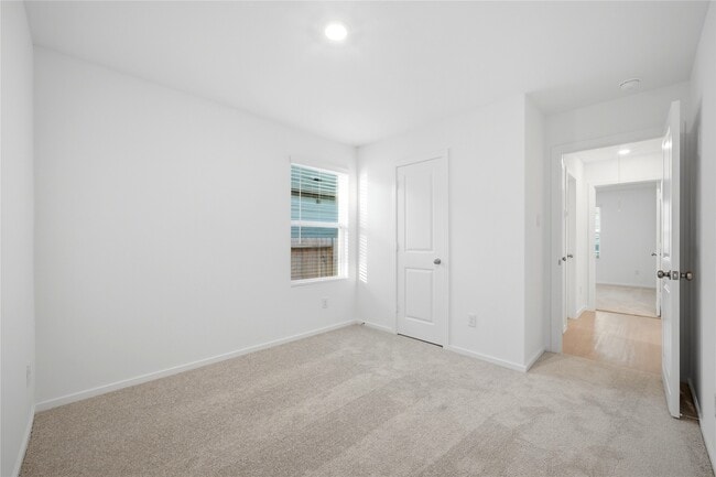 Building Photo - 25585 Rose Creek Dr