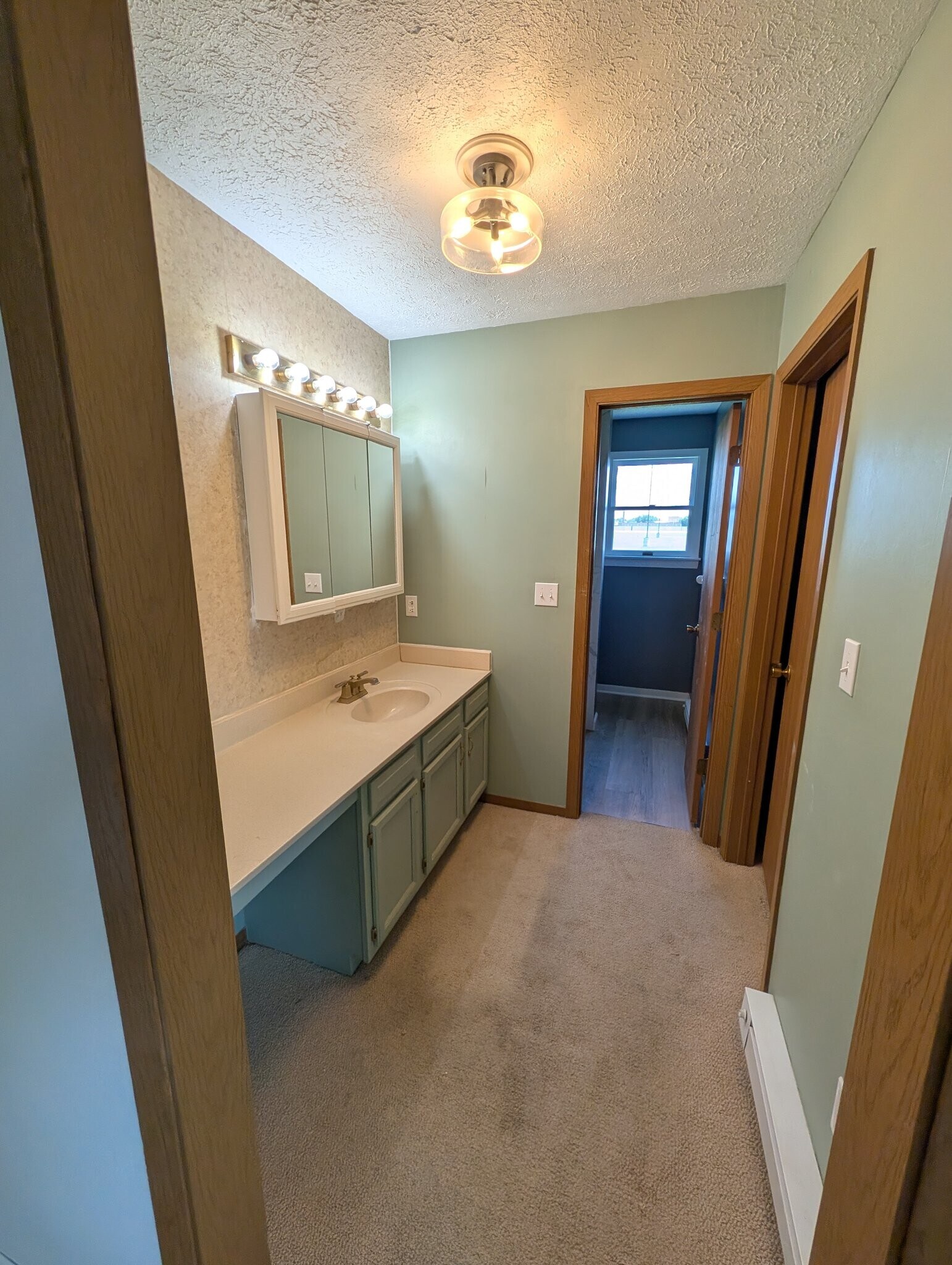 Building Photo - 302 Kenyon Dr