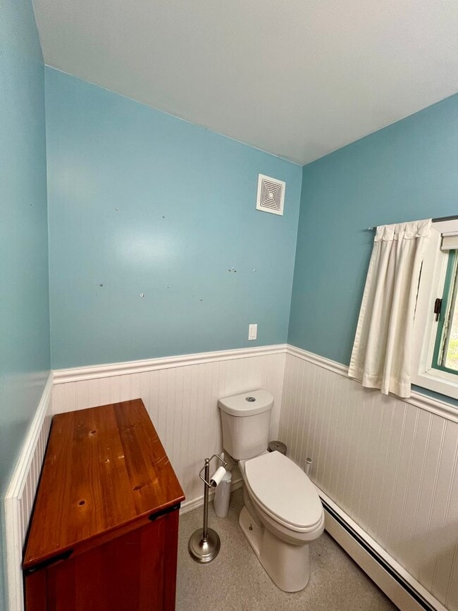 Building Photo - 4-Bedroom Home in Fairbanks | Fenced Yard,...