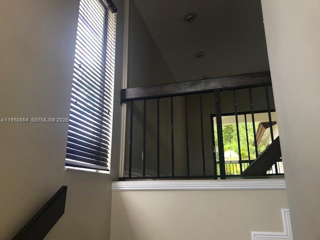 Building Photo - 337 Ives Dairy Rd