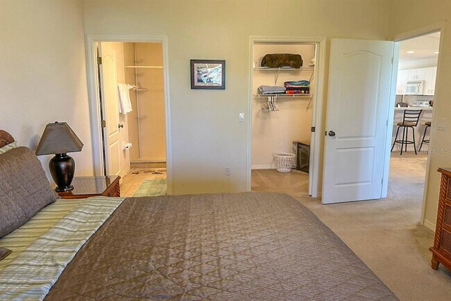 Building Photo - 8050 Memory Ln