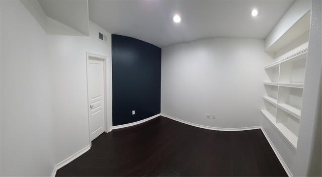 Building Photo - 330 Las Colinas Blvd E