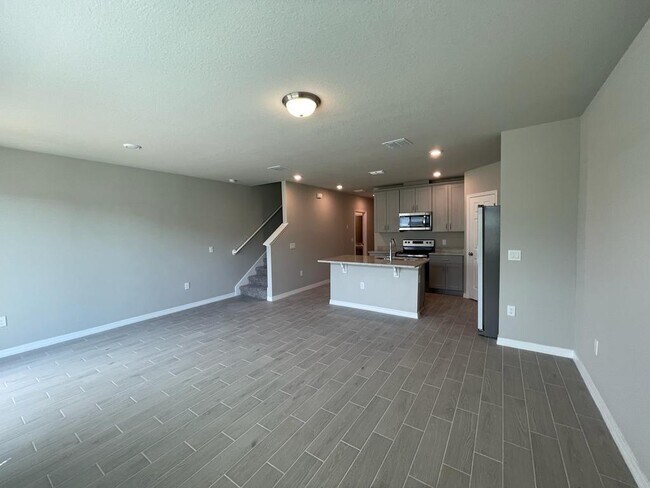Building Photo - 513 Legacy Lp