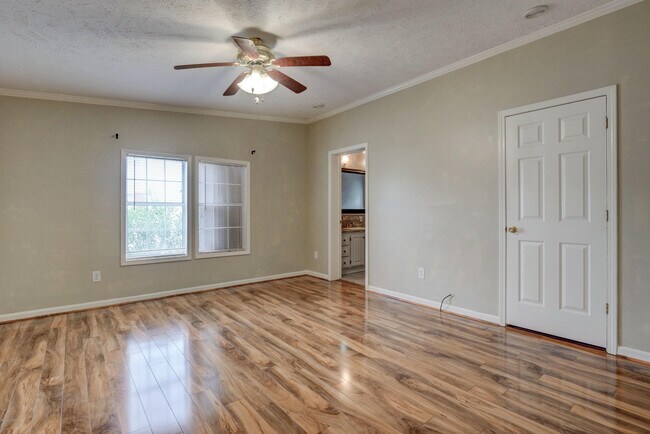 Building Photo - 428 Capeside Dr